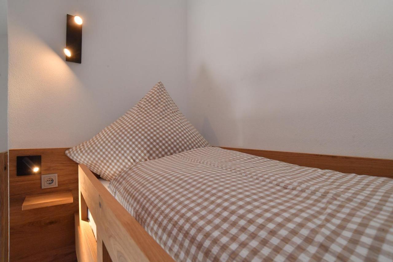 Aparthotel Der Ochsen Kappel-Grafenhausen Esterno foto